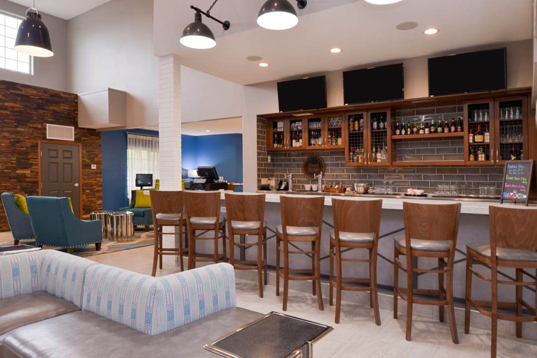 Gastro Four Points by Sheraton Mount Prospect O’Hare