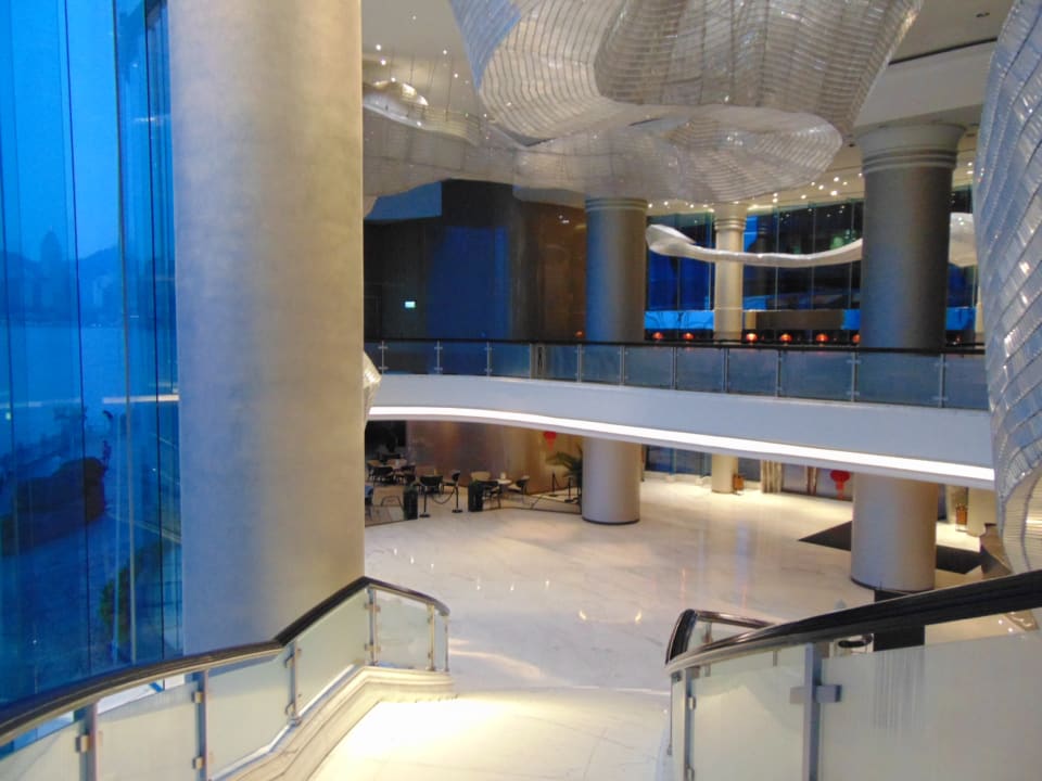 Lobby Harbour Grand Kowloon