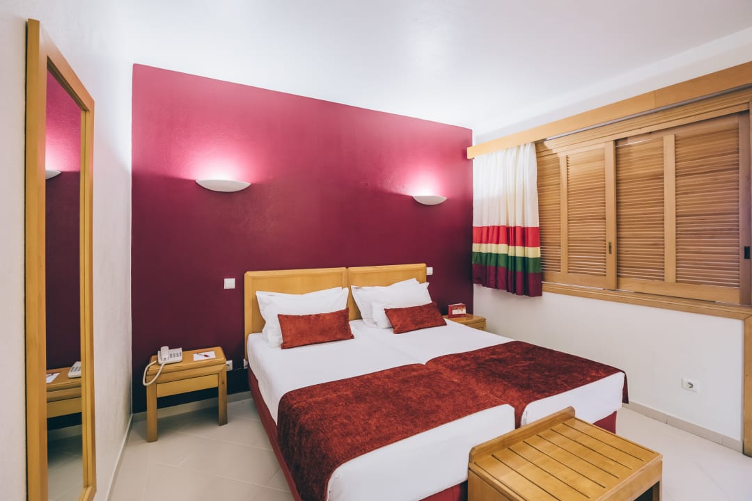 Zimmer Grand Muthu Forte da Oura