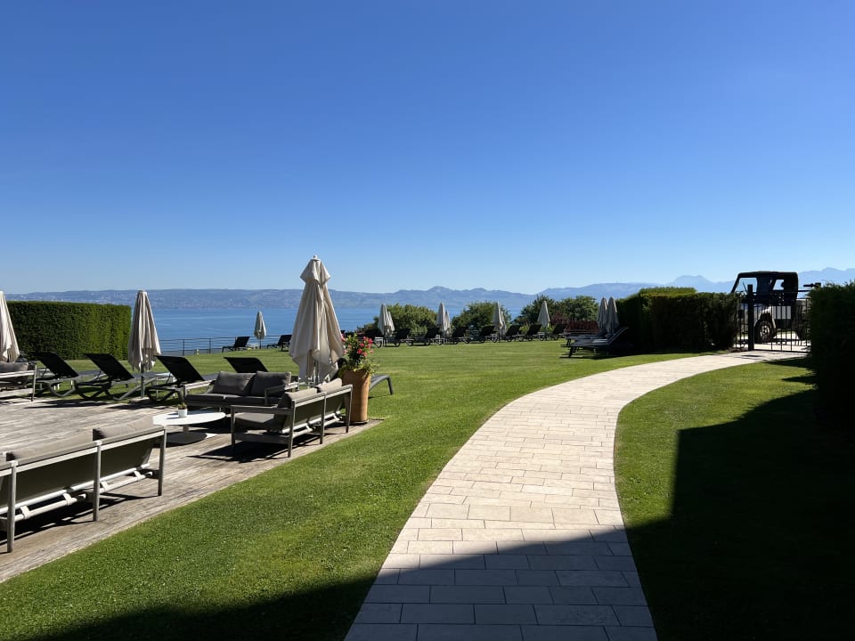 Gartenanlage Evian Resort - Hotel Royal