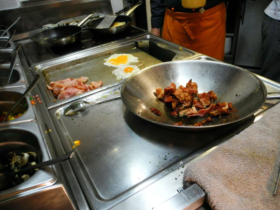 Spiegeleier und Pfannkuchen Hotel Sommer