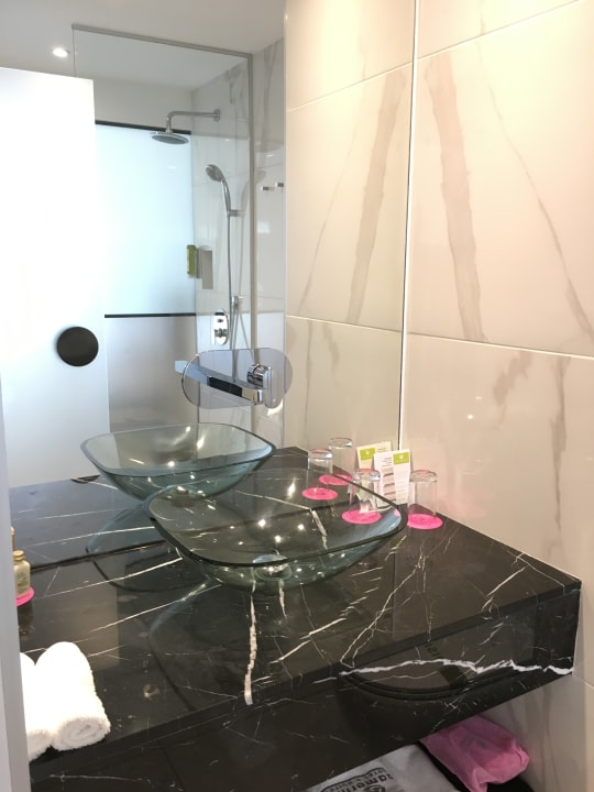 Zimmer Napa Mermaid Hotel & Suites