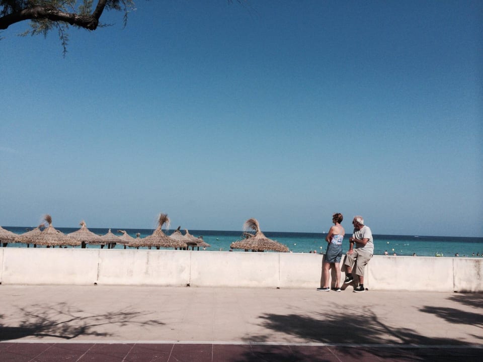 Vom Straßencafe' des Hotels  Kyrat Amarac