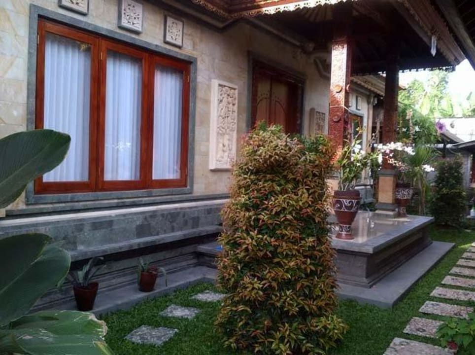 Uma Dewi garden view Uma Dewi Guest House