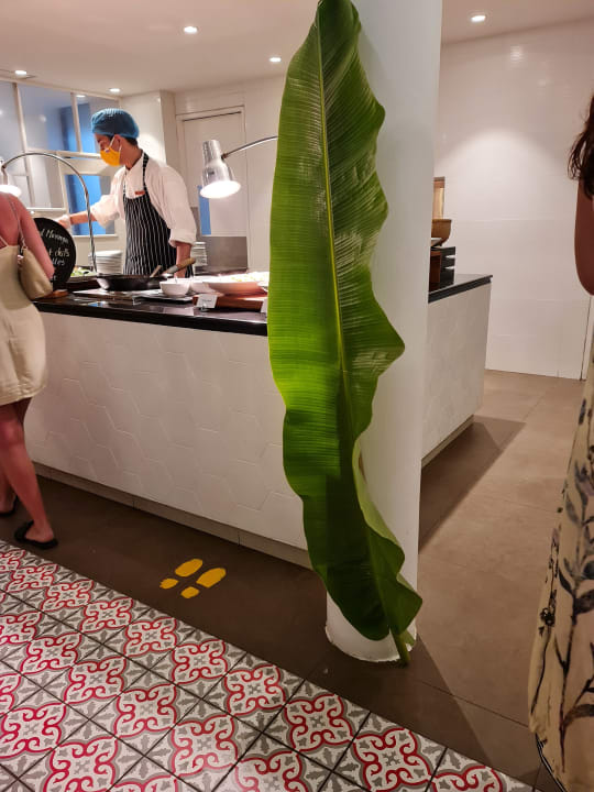 Gastro Mercure Maldives Kooddoo Resort