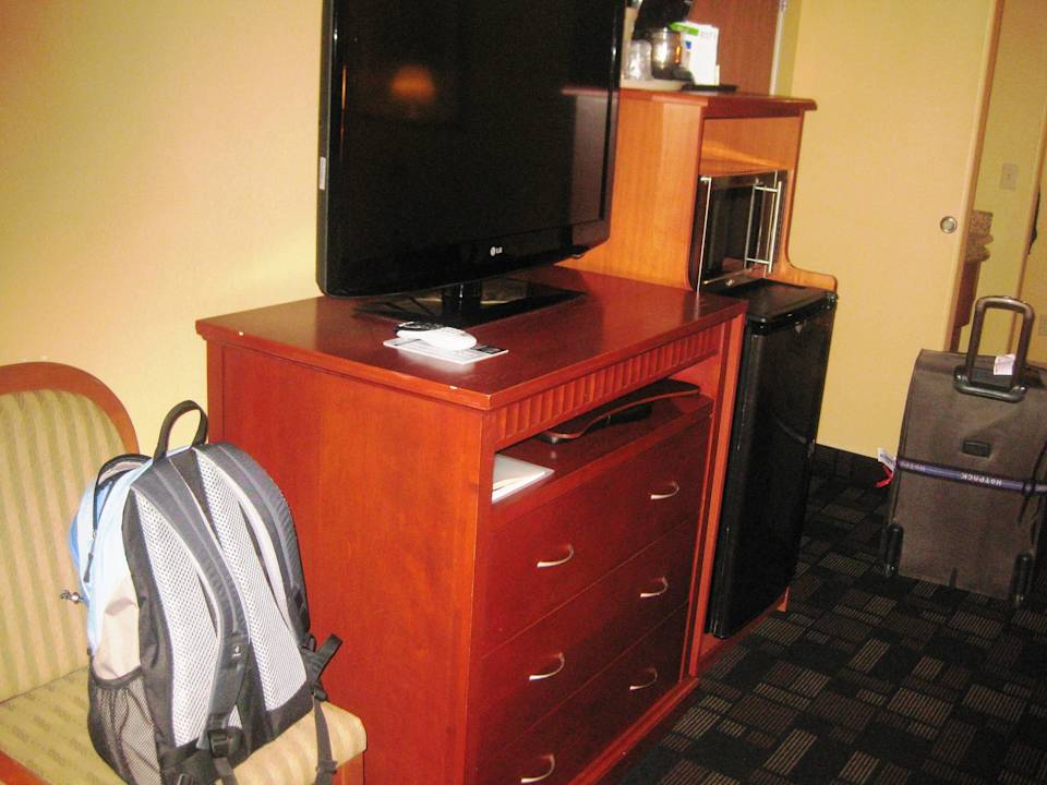 Kommode und Fernseher Hotel Holiday Inn Express Prescott
