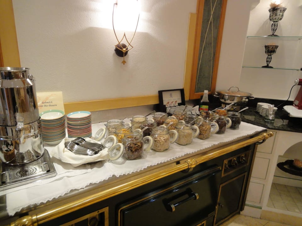 Müsli selbst zusammenstellen Wellnessresort Vier Jahreszeiten