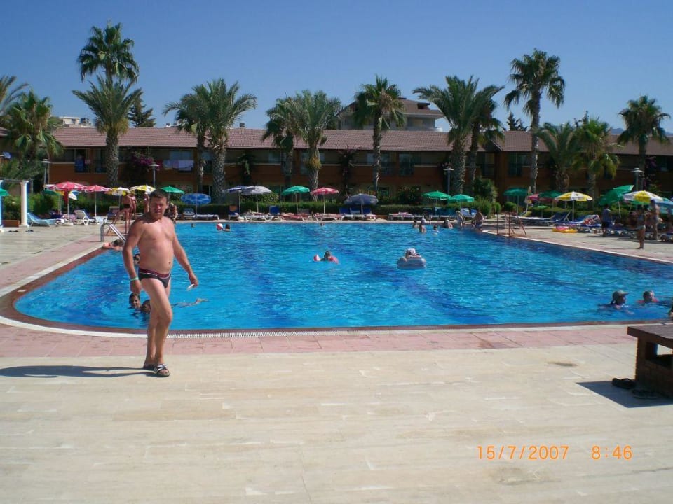 Pool Club Turtas Beach Hotel