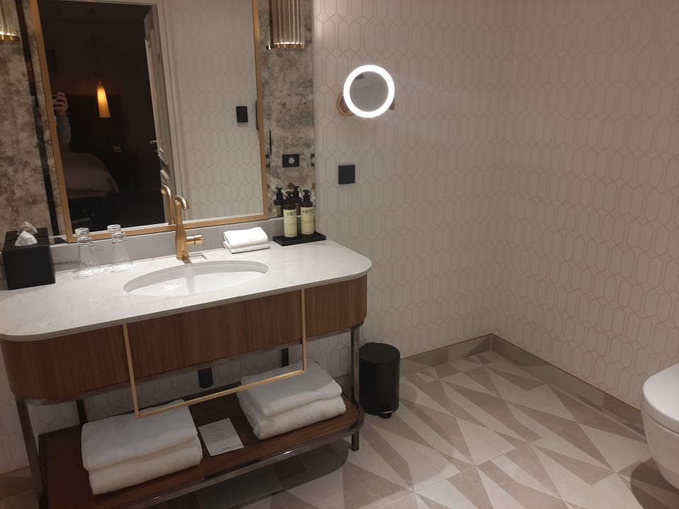 Zimmer Hotel Saski Krakow, Curio Collection by Hilton