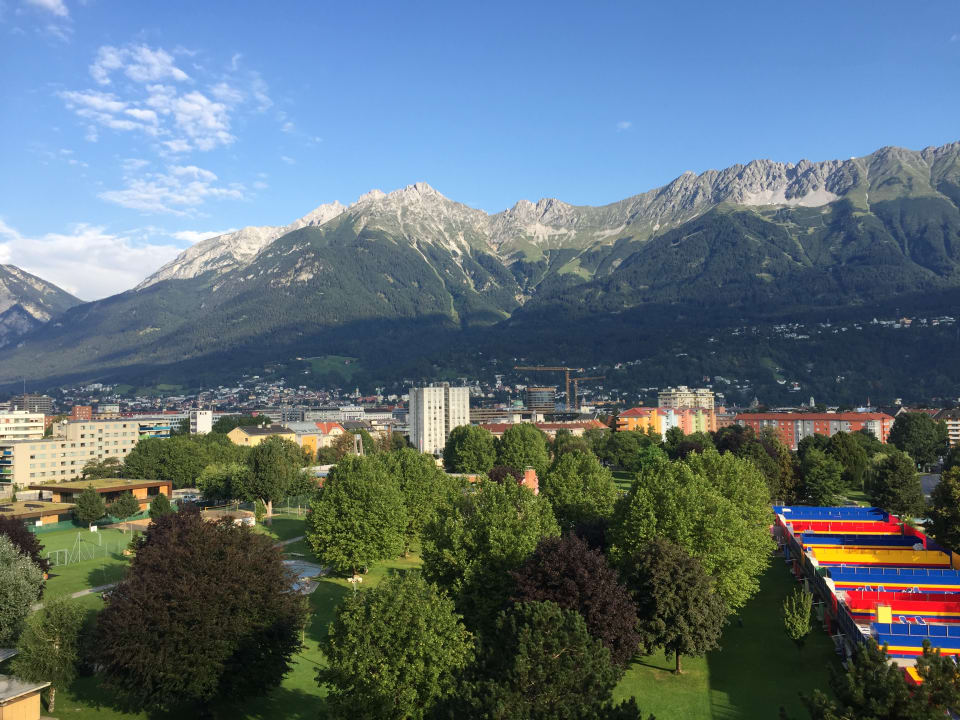 Ausblick Hilton Garden Inn Innsbruck Tivoli