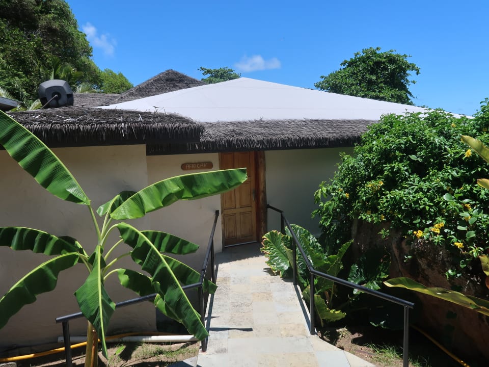 Außenansicht Hotel Patatran Village