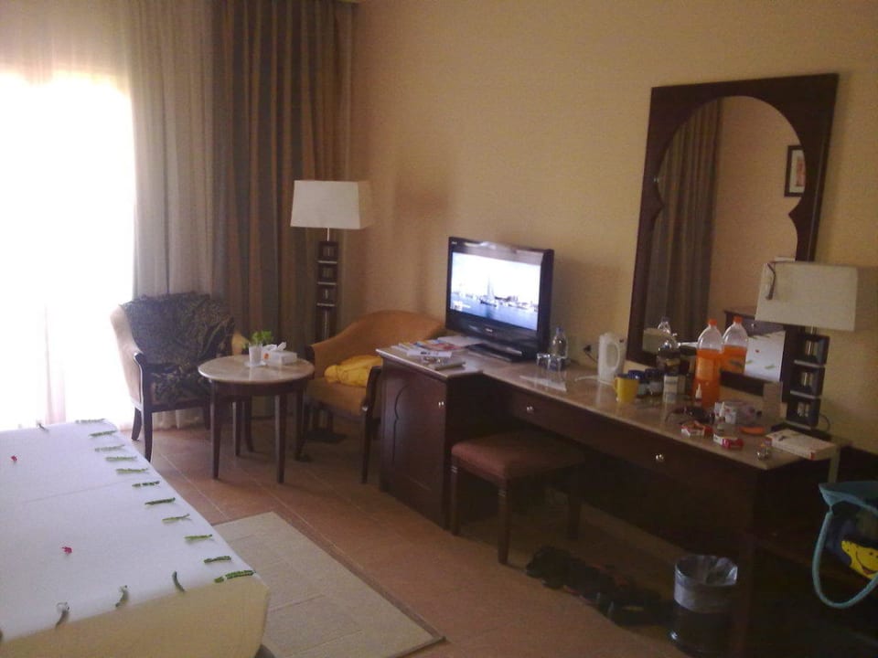 Einrichtung Zimmer 6106 Stella Beach Resort & Spa Makadi Bay