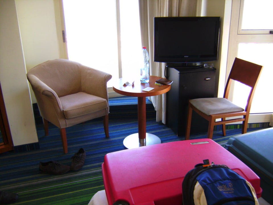 Sitzmöglichkeiten im Zimmer Maxim Design Hotel