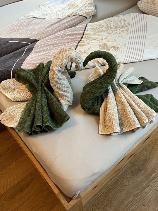 Zimmer Alpenglück de Luxe Ferienwohnung am Forggensee