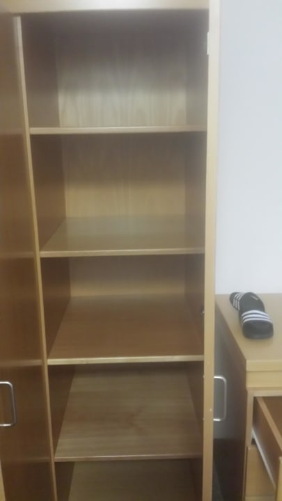 Schrank im Kinderzimmer  Predigtstuhl Resort