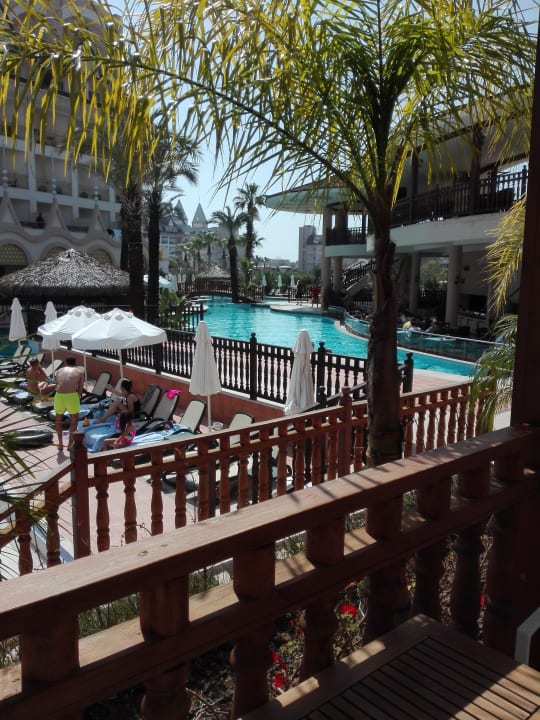 Pool Well Palace Side