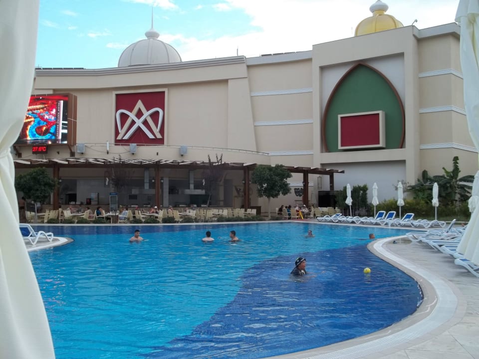 Basen Alan Xafira Deluxe Resort & Spa