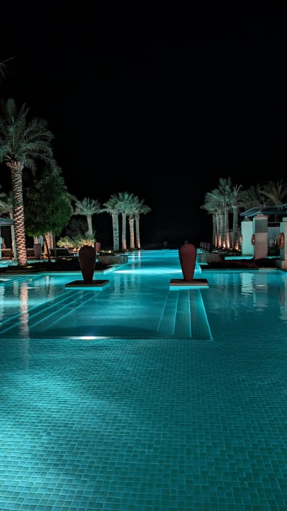 Pool Al Wathba, a Luxury Collection Desert Resort & Spa, Abu Dhabi