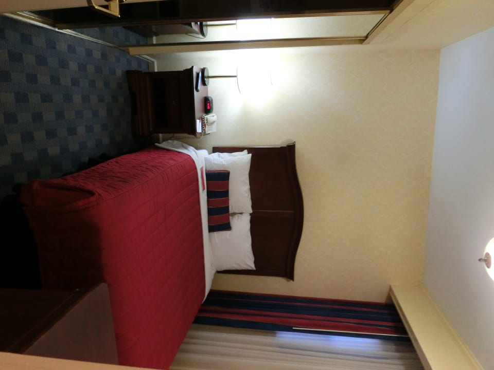 Zimmer Ramada by Wyndham Jersey City