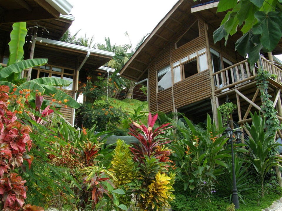 The cabins Horizon Ocean View Hotel & Yoga Center