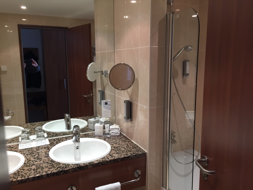 Zimmer Dorint Hotel am Dom Erfurt