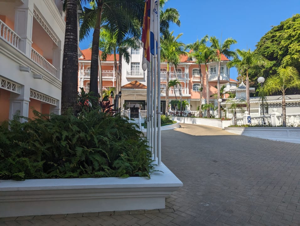 Außenansicht Bahia Principe Grand Samana - Adults Only