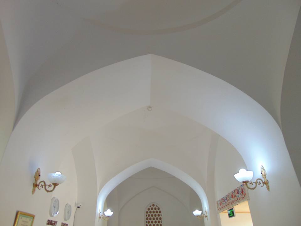Lobby Madrasah Polvon-Qori Boutique