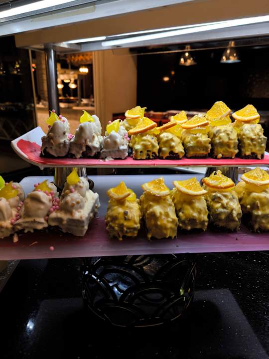 Gastro Side Royal Palace Hotel & Spa