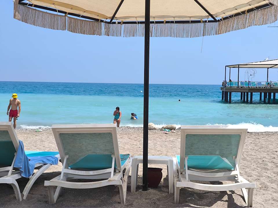 Strand Dosinia Luxury Resort