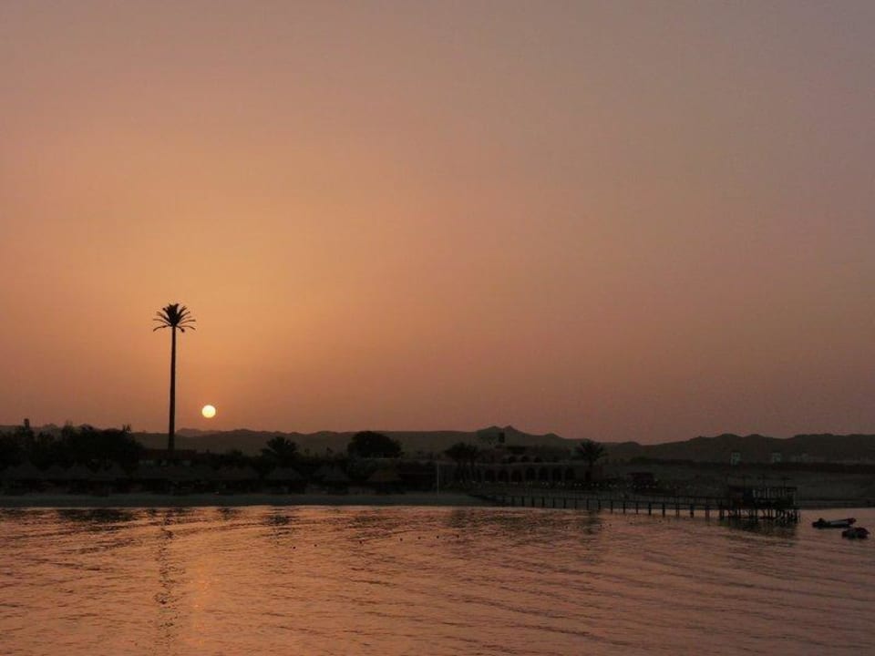 Sonnenuntergang Mövenpick Resort El Quseir