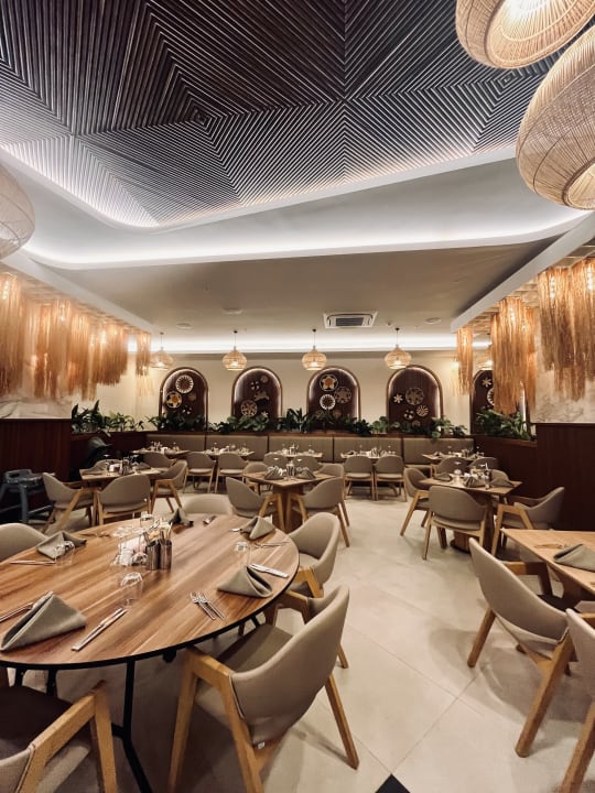 Gastro Jacaranda Luxury Resort