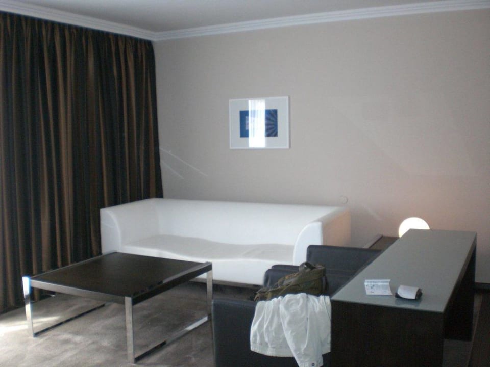 Wohnzimmerteil des Superior-Zimmers allsun App.-Hotel Esquinzo Beach