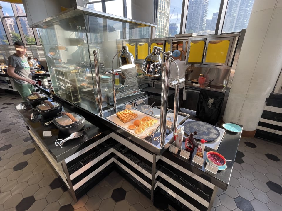 Gastro Holiday Inn Singapore Atrium