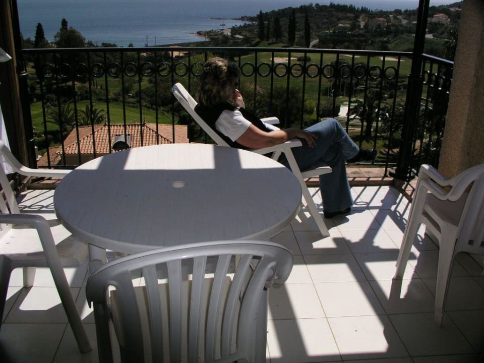 Der Balkon zum Appertement Pierre & Vacances Resort Cap Esterel