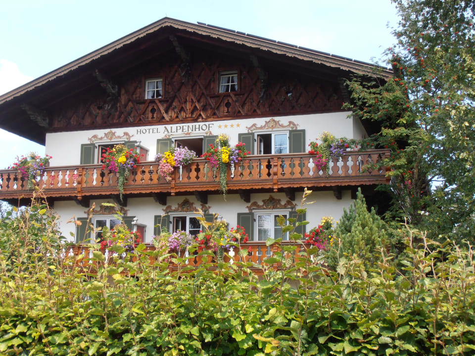 Außenansicht Hotel Alpenhof Krün