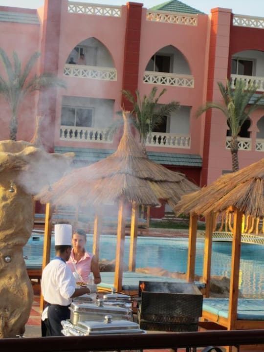 Büffet am Pool Pickalbatros Aqua Vista Resort - Hurghada