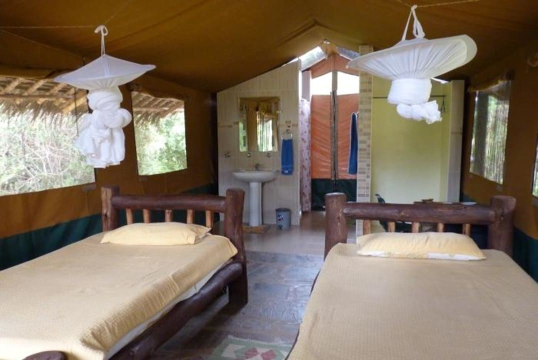 Die gemütlichen Betten Hotel Ndololo Safari Camp