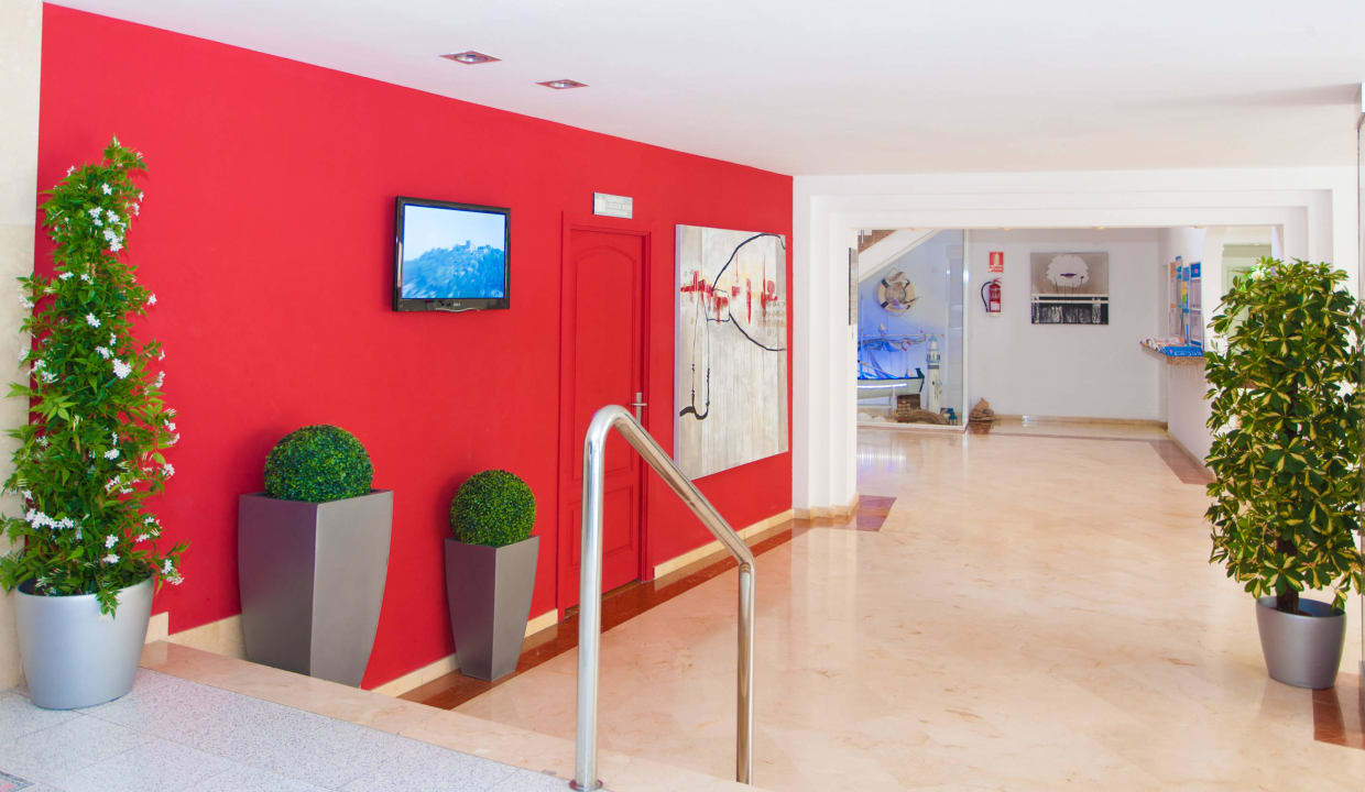 Hall Hotel Kilimanjaro