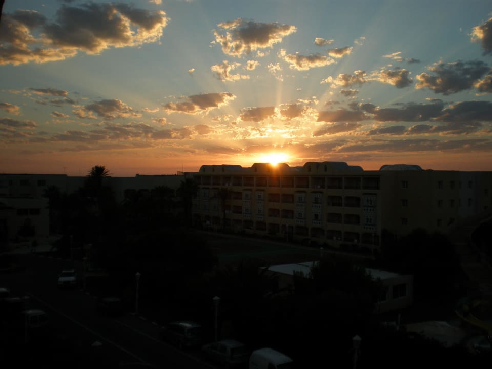 Sonnenaufgang von unserem Zimmer Houda Golf & Beach Club