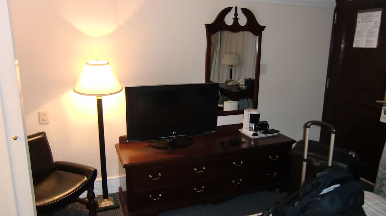 Wohnraum Krystal Satelite Maria Barbara