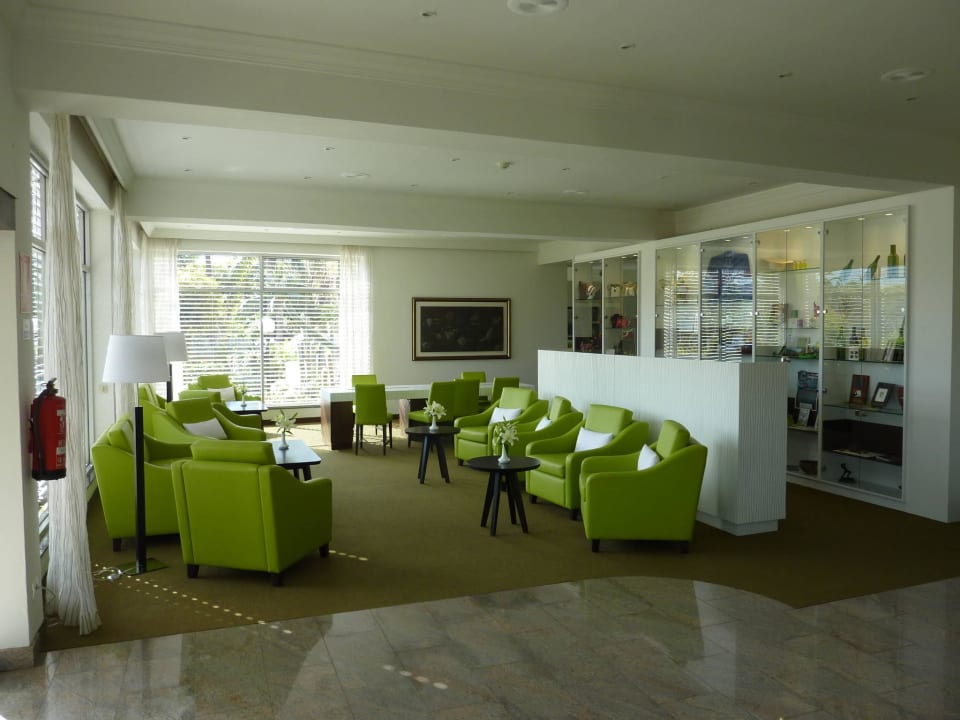Rezeptionsbereich + Bibliothek Hotel Tigaiga