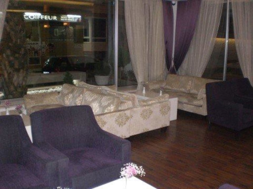 Teil der Lobby Xperia Grand Bali Hotel