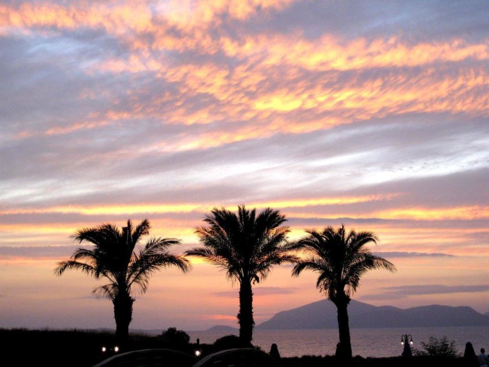 In der Dämmerung Hotel Horizon Beach Resort