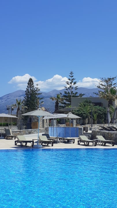 Pool Nana Golden Beach