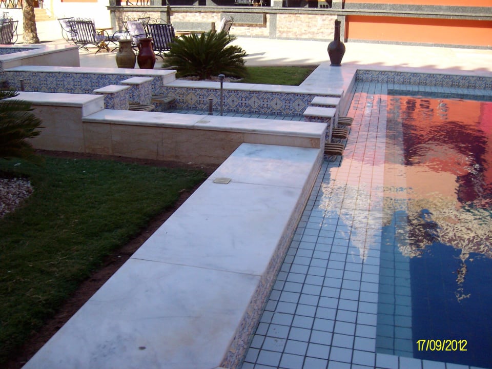 Brunnen vor dem Theater Pickalbatros Alf Leila Wa Leila Resort - Neverland Hurghada