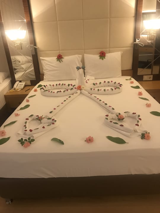 Zimmer Dream World Aqua Hotel