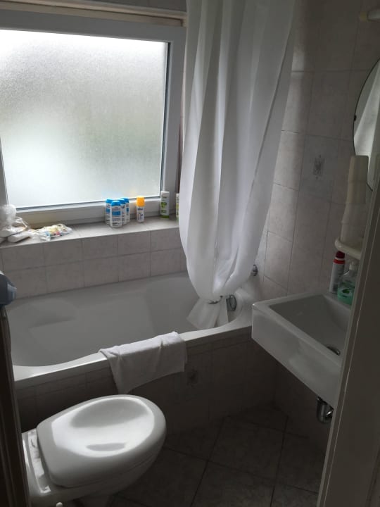 Hauptbadezimmer Appartmenthaus Lornsenhof