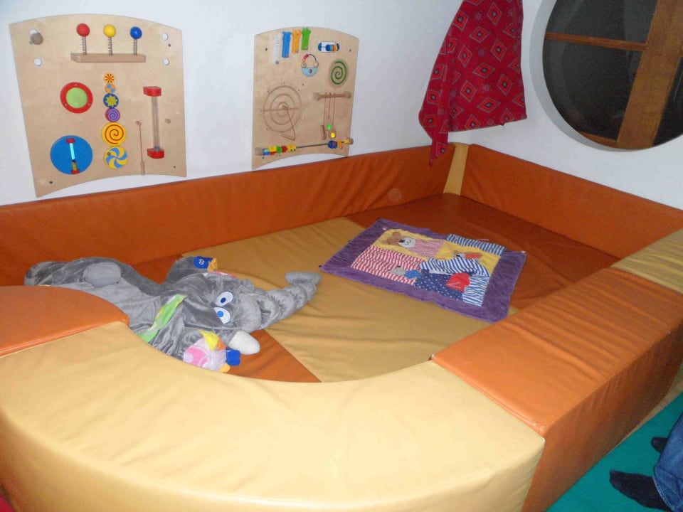 Spielbereich für die kleinen in der Hebammenpraxis Babyhotel Babymio