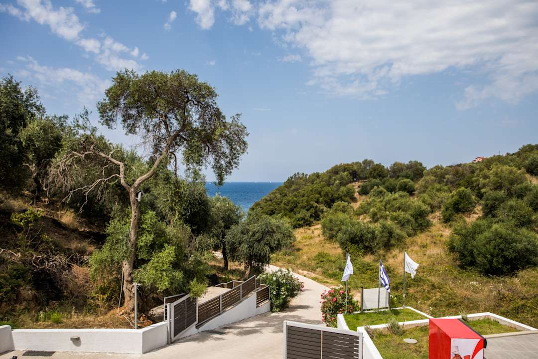 Ausblick Aqua Oliva Resort - Across Hotels & Resorts