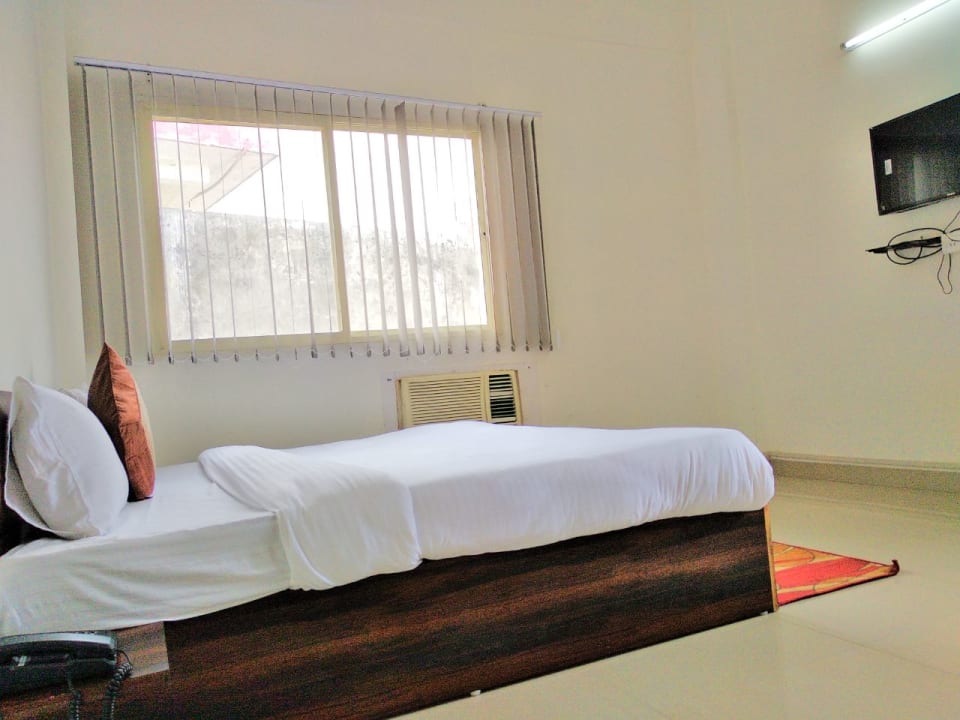 Zimmer The Radiance Suites & Apartments